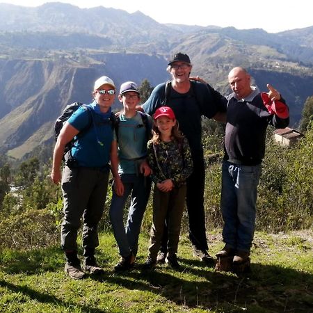 Hostal El Vaquero Chugchilan Bagian luar foto