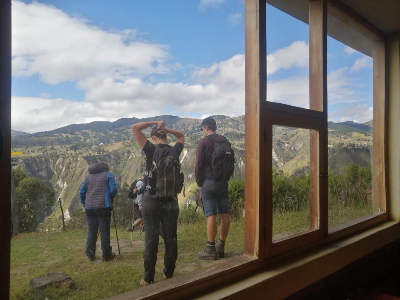 Hostal El Vaquero Chugchilan Bagian luar foto