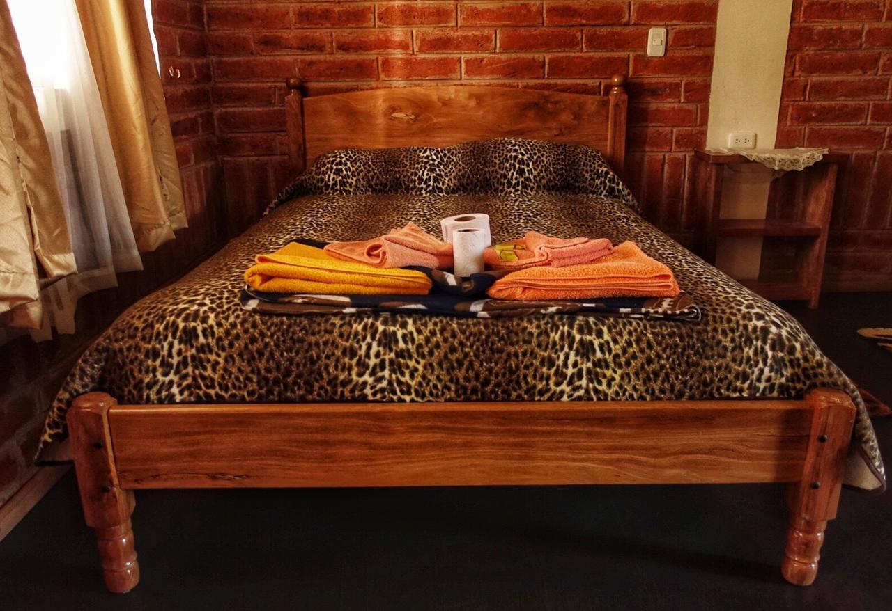 Hostal El Vaquero Chugchilan Bagian luar foto