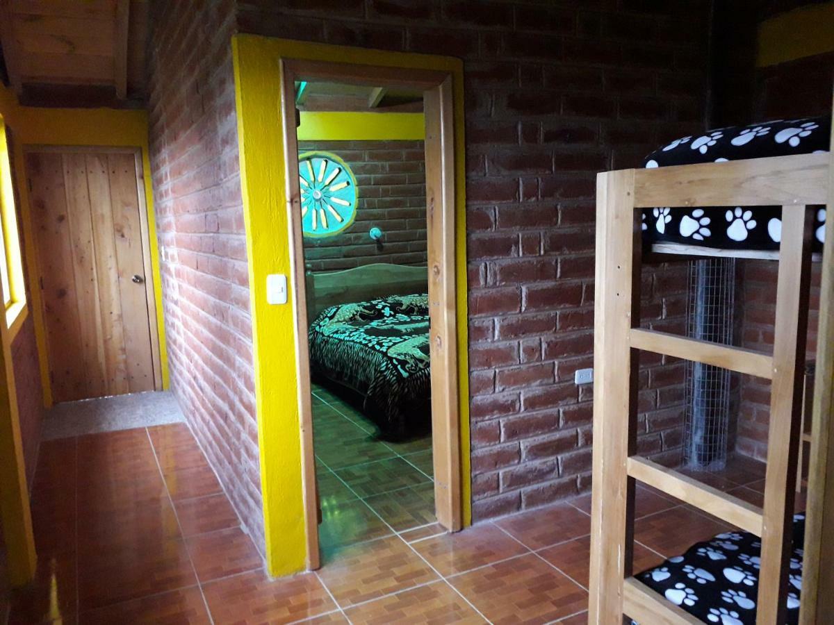 Hostal El Vaquero Chugchilan Bagian luar foto